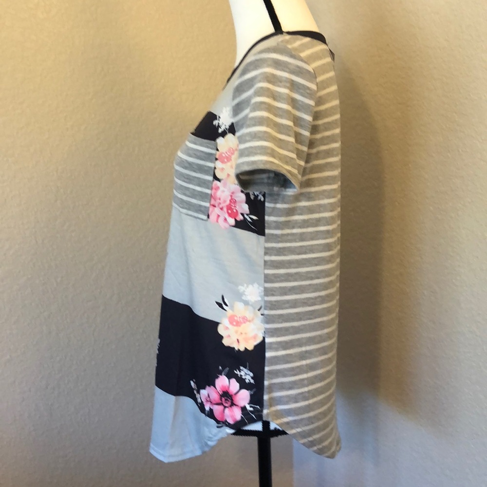 WILA Floral T-Shirt - Picture 4 of 6